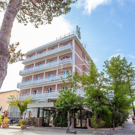 Hotel La Torre Cervia Dış mekan fotoğraf