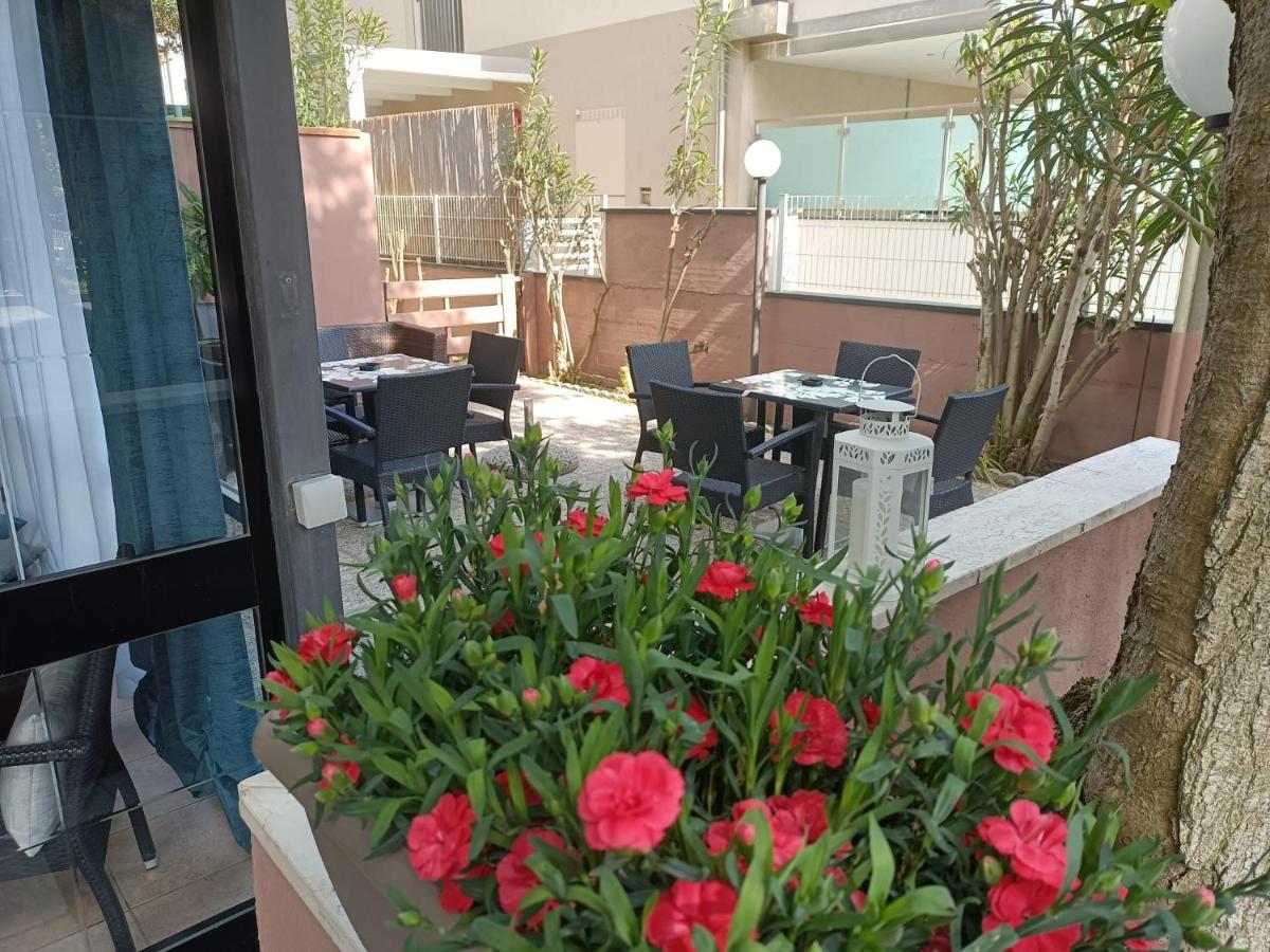 Hotel La Torre Cervia Dış mekan fotoğraf