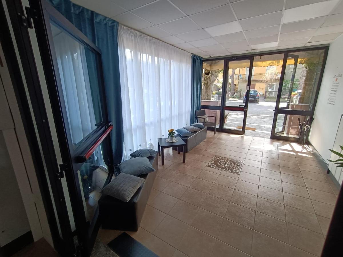 Hotel La Torre Cervia Dış mekan fotoğraf